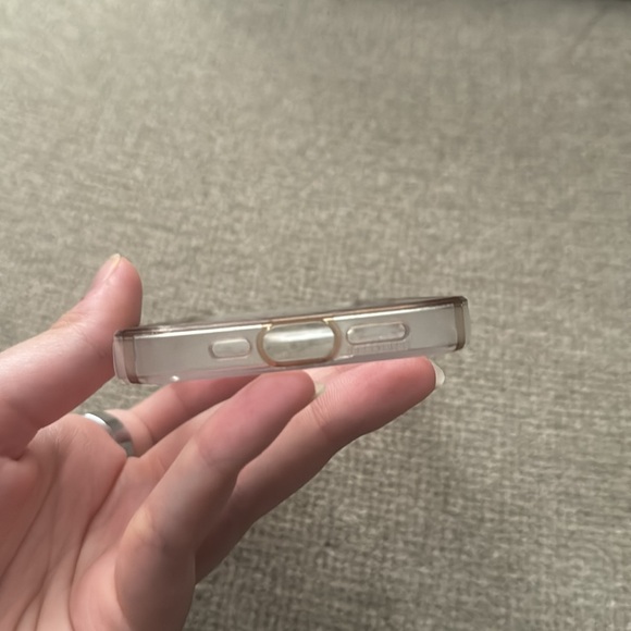 Clear Speck IPhone 14 Pro case - Picture 6 of 7